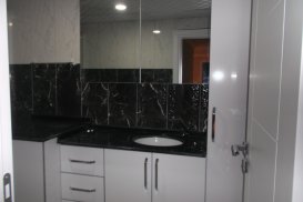 Banyo Dolabı